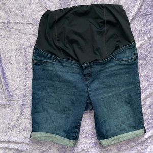 Isabel Maternity by Ingrid & Isabel blue bermuda rolled cuff shorts stretch